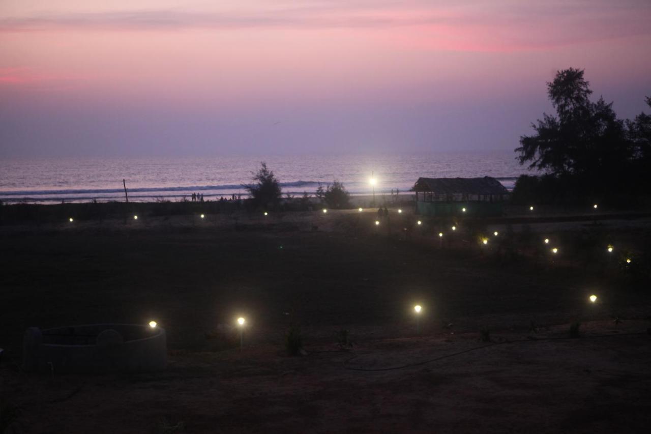 5 Mile Beach Resort Kumta Buitenkant foto